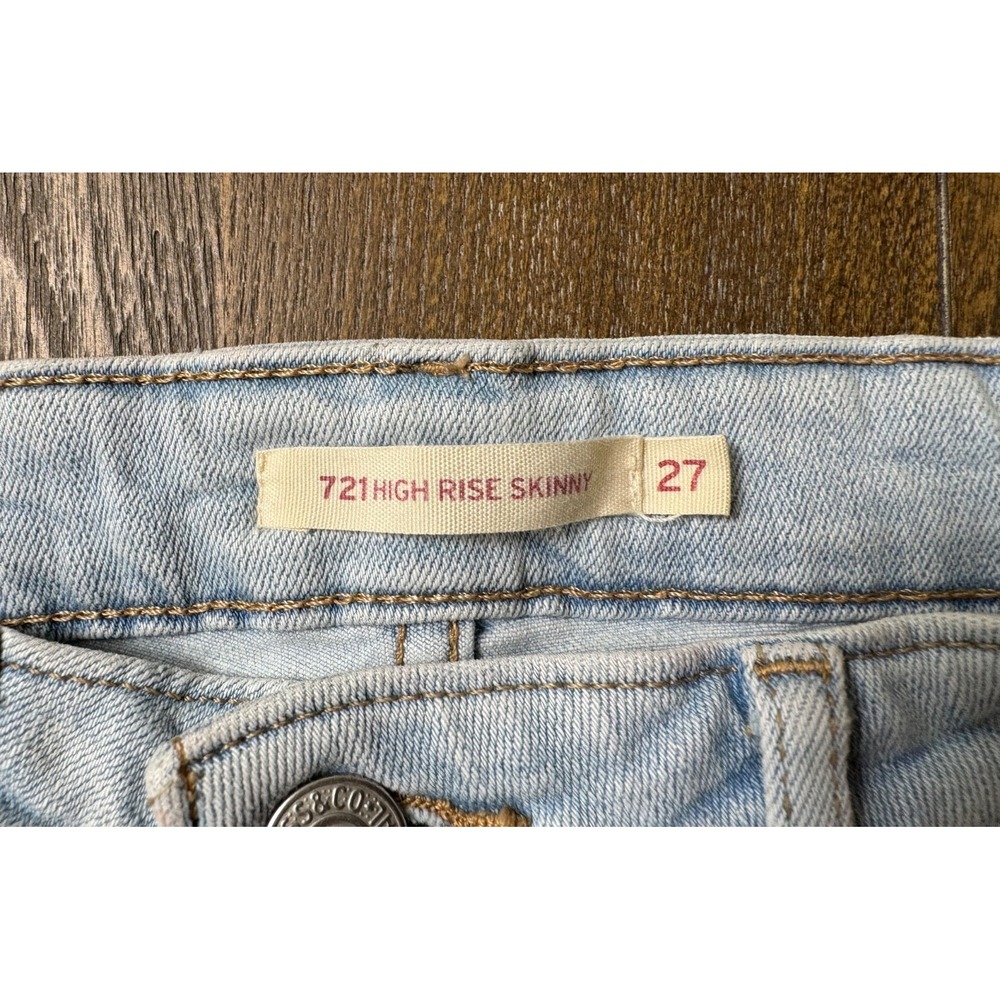Levi's 721 Women's Jeans 27 Light Wash High Rise Skinny Distressed - Picture 4 of 6